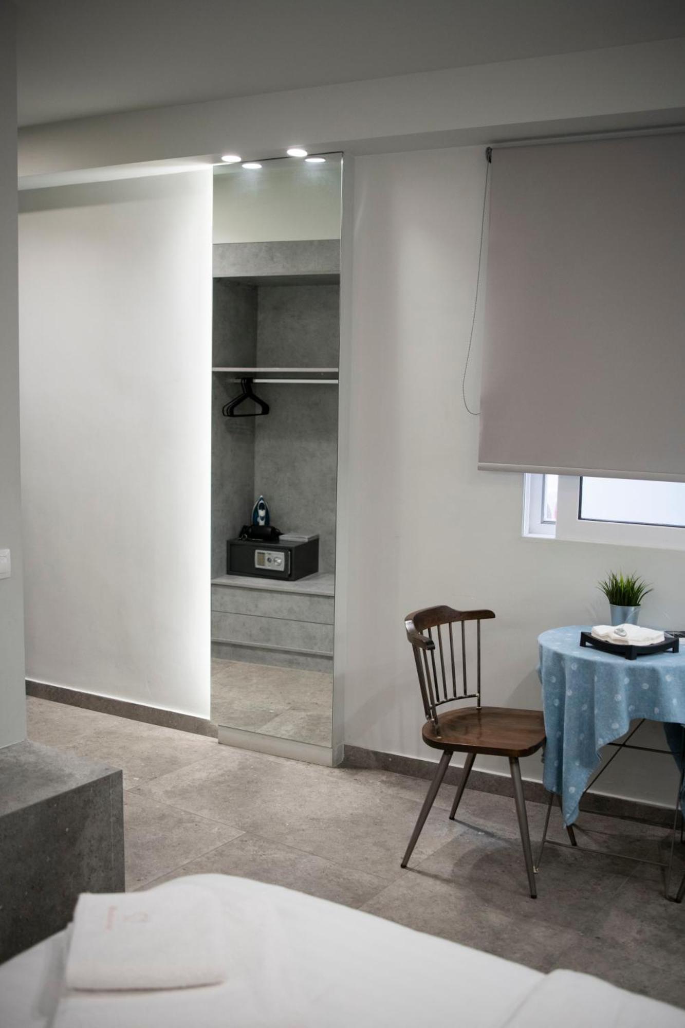 Rooster Suites Athén Kültér fotó